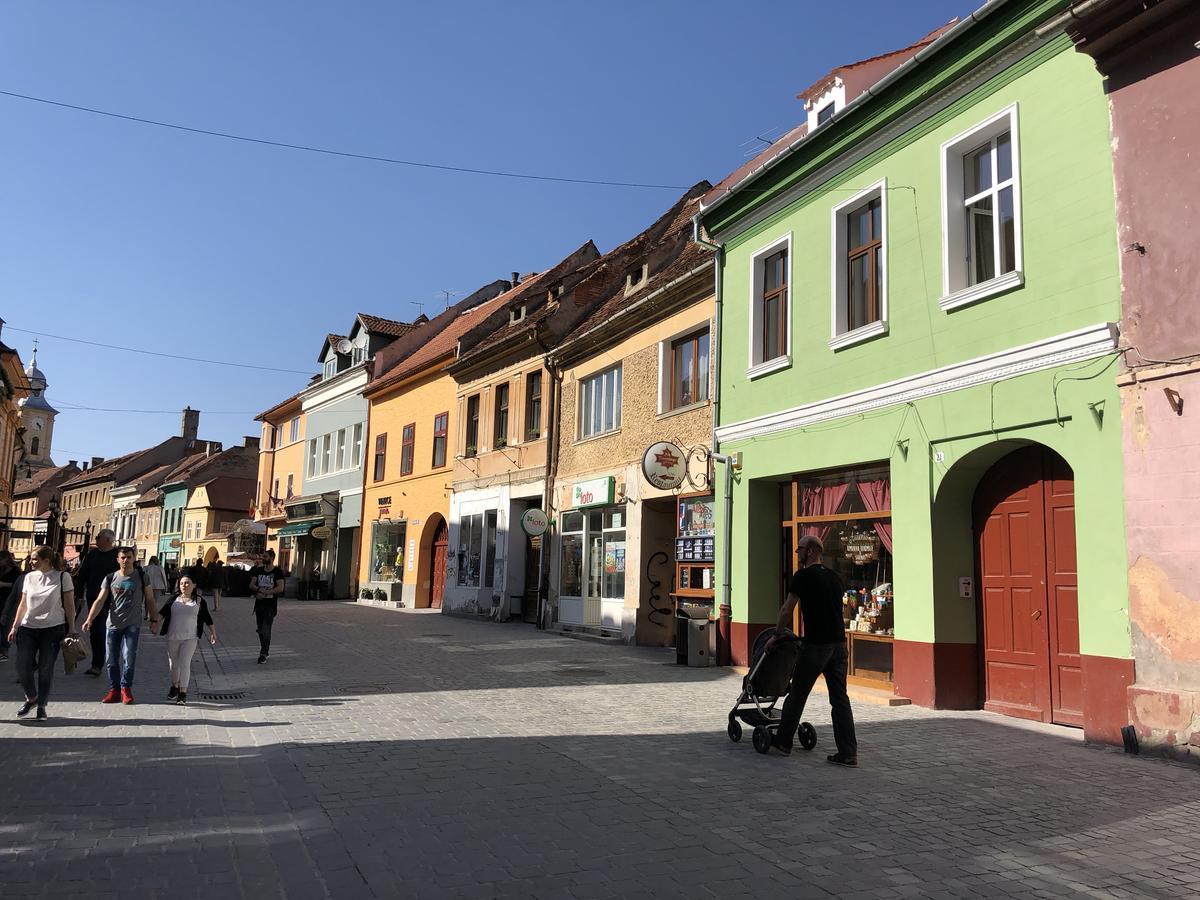 Venice Boutique Aparthotel Braşov Eksteriør billede